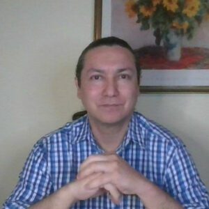 Dr. Helio Olivares L.